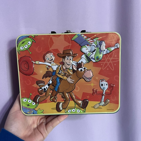 Toy Story Tsum Tsum set in lunchbox - Picture 2 of 2